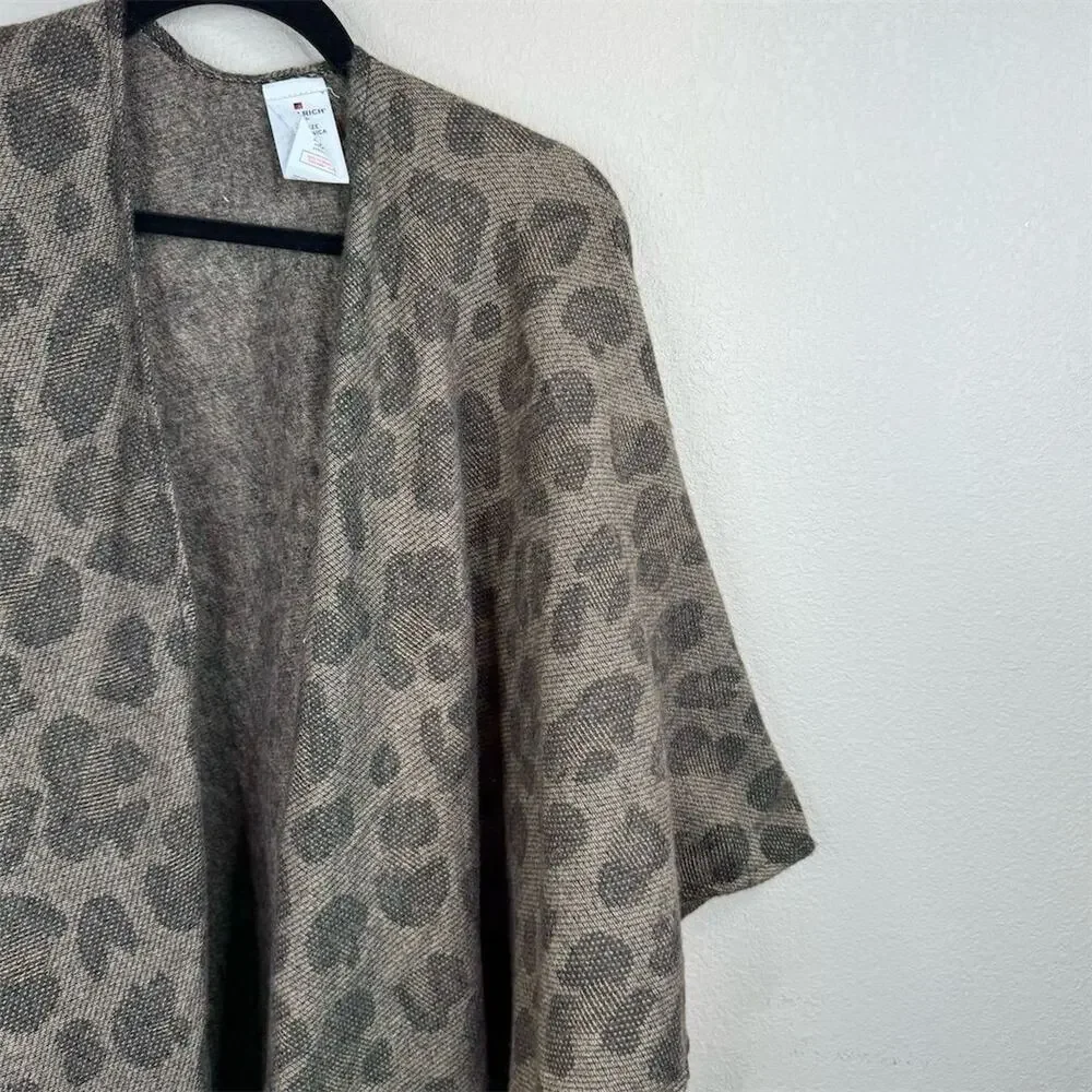 Woolrich Women's Animal Print Cozy Blanket Wrap Scarf Fringe‎ Trim